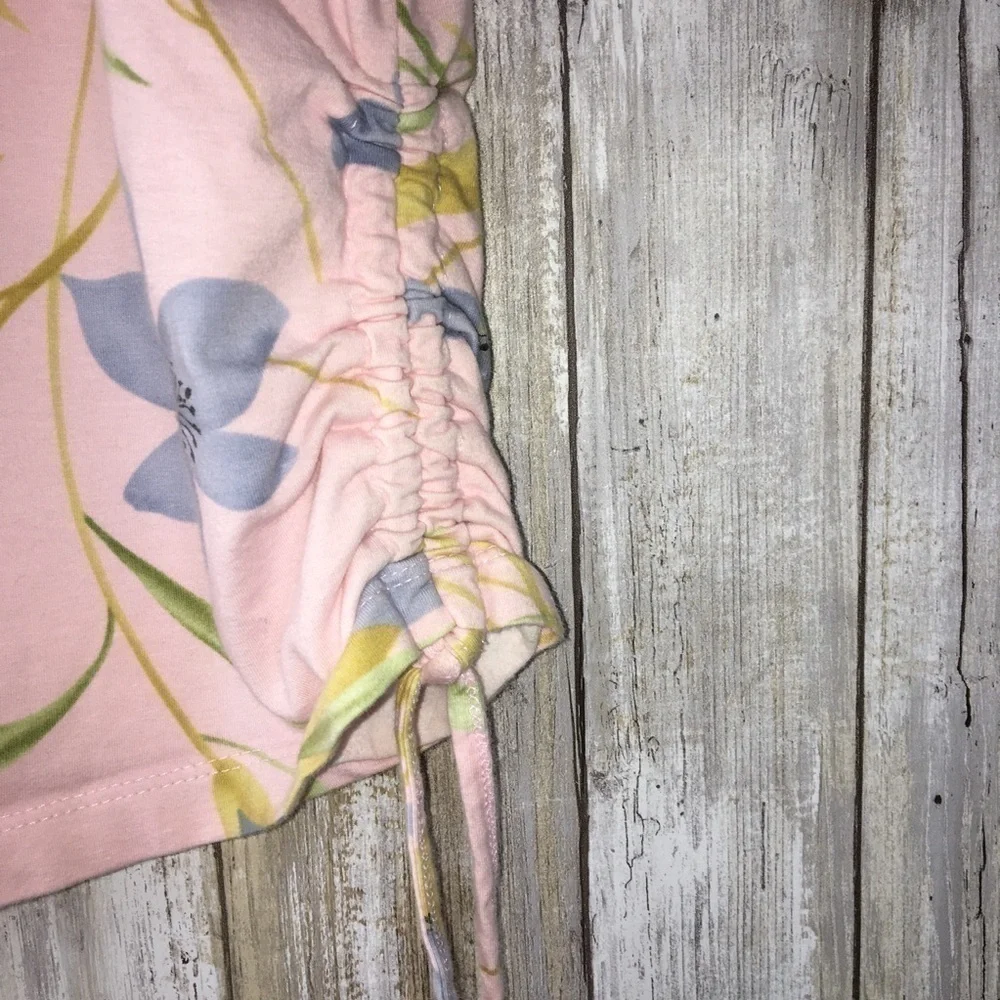 Caribbean Joe Pink Floral Crop Blouse - Picture 3 of 5